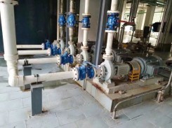 清(qing)水離(li)心泵(beng)使用(yong)現場(chang)